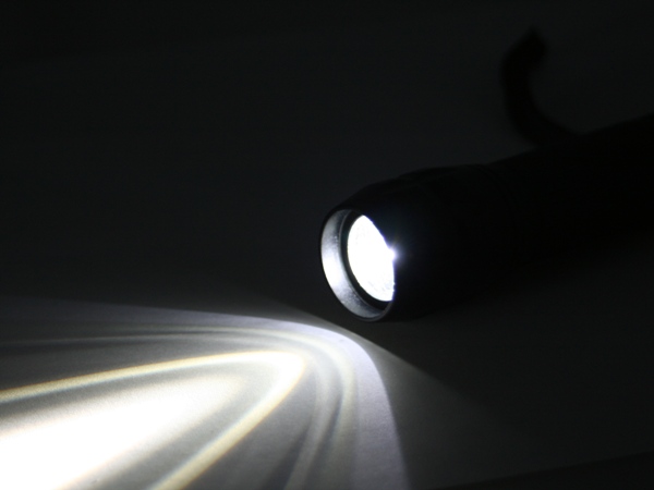 LEDポケットライトズーム 点灯イメージ